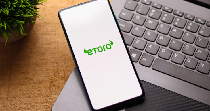 Etoro: Best for strong reputation, versatility, and certain low fees